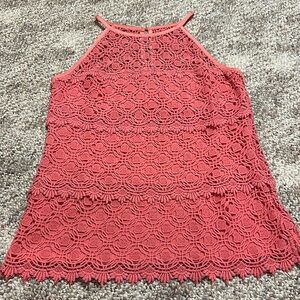 Willi Smith size small women’s, coral sleeveless top with lace design
